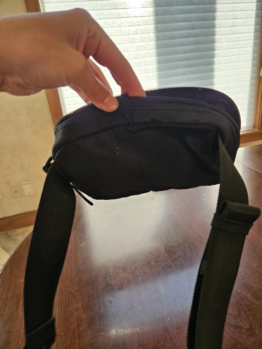 Athleta compact black